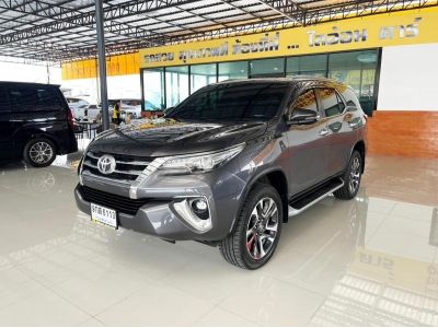 Toyota Fortuner 2.4 V (ปี 2020) SUV AT - 2WD
